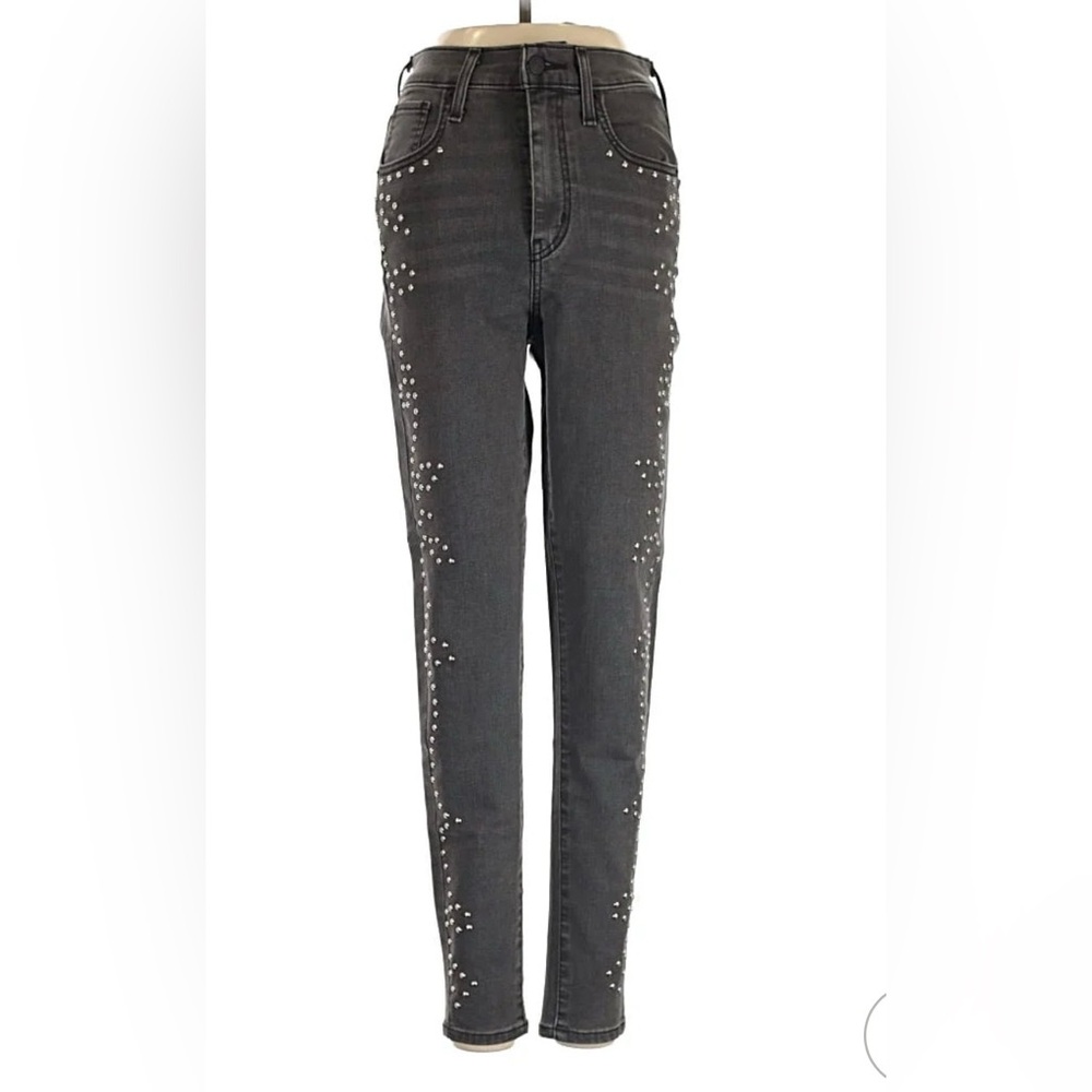 Levi’s Stylish Gray Women's Jeans with Studded Detail